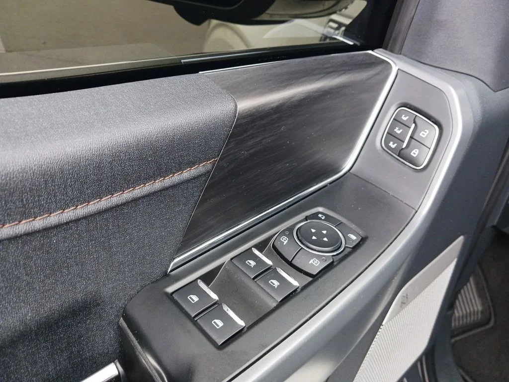 Used 2024 White Ford Lariat image 34