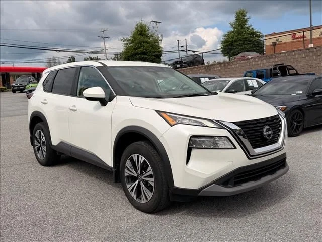 Used 2023 White Nissan SV image 14
