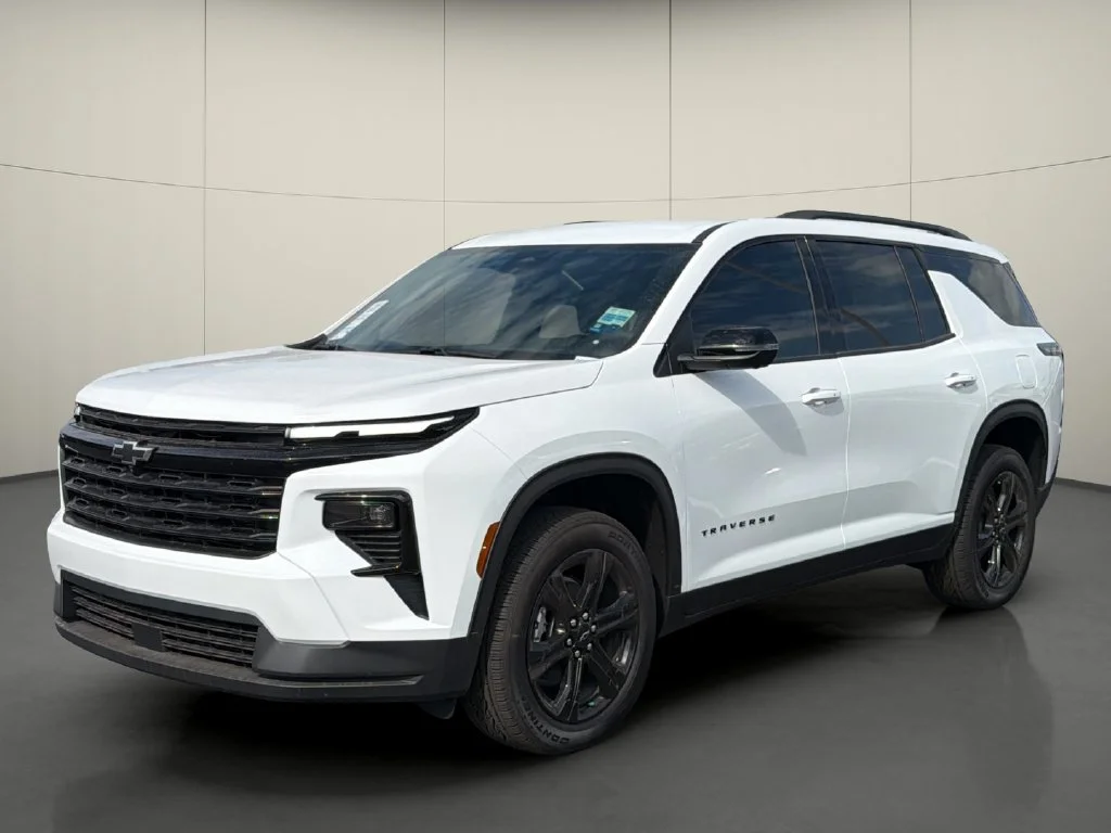 New 2027 Summit White Chevrolet LT image 3