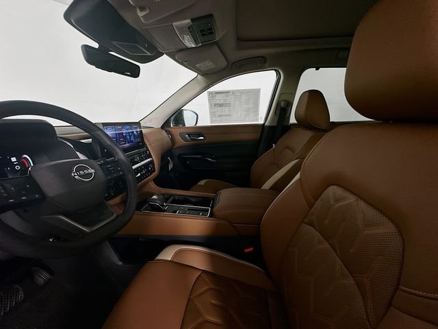 New 2026 Super Black Nissan Platinum image 19