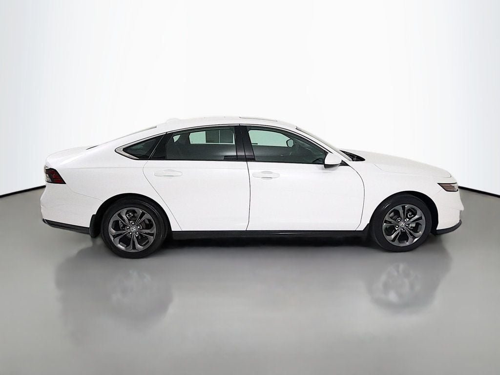 Used 2023 Platinum White Pearl Honda EX CVT w/o BSI image 8