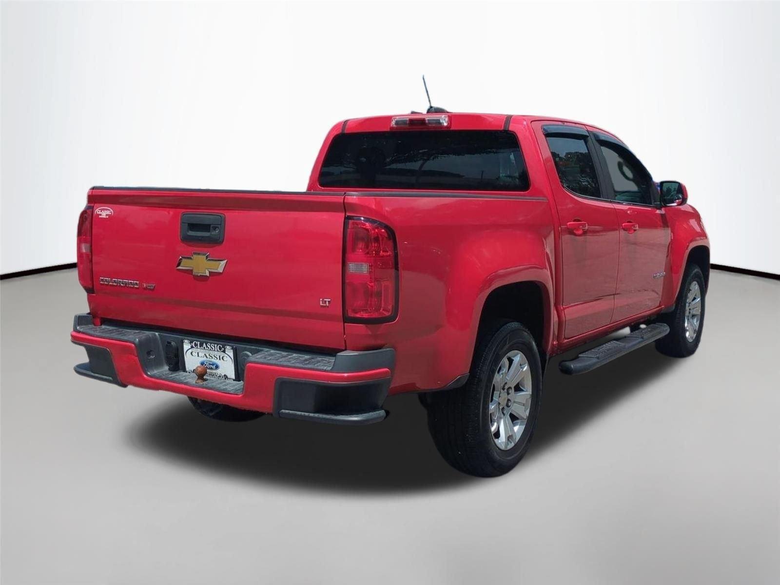 Used 2018 Red Hot Chevrolet 2WD LT image 5