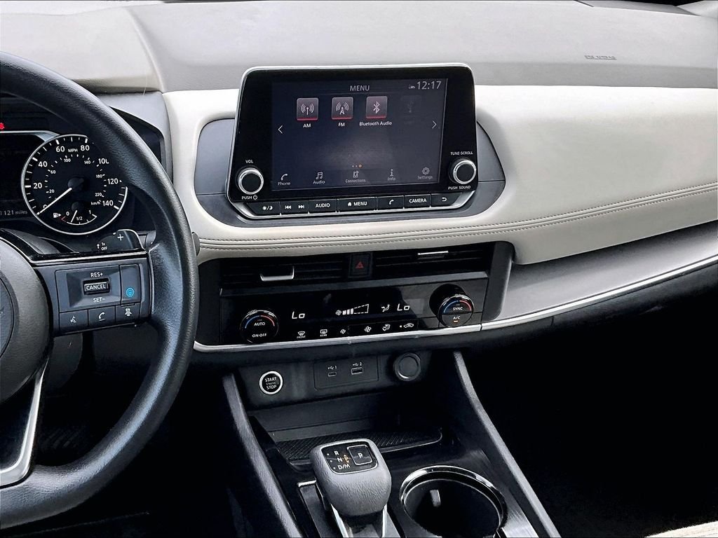 Used 2023 White Nissan SV image 18