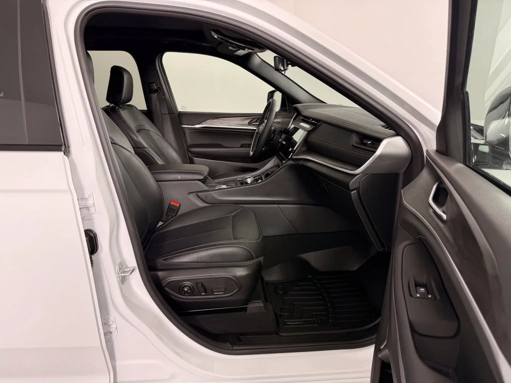 Used 2026 White Jeep Limited Reserve image 19