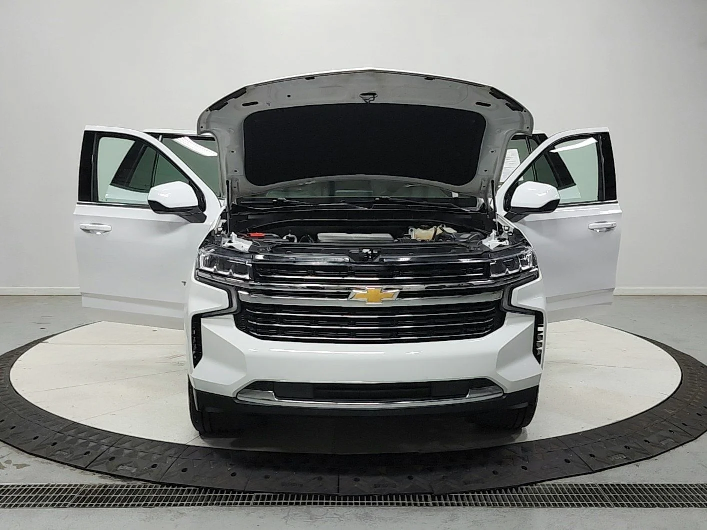 Used 2021 White Chevrolet LT image 11