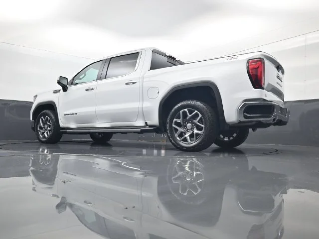Certified Used 2023 White GMC SLT image 27