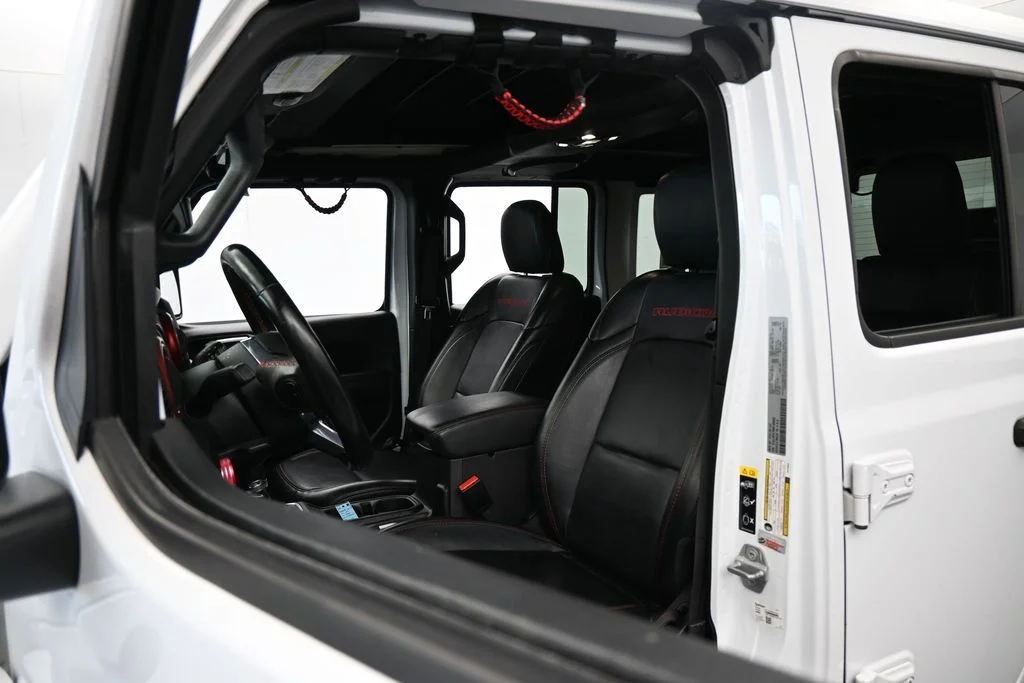 Used 2022 Bright White Clearcoat Jeep Unlimited Rubicon image 12