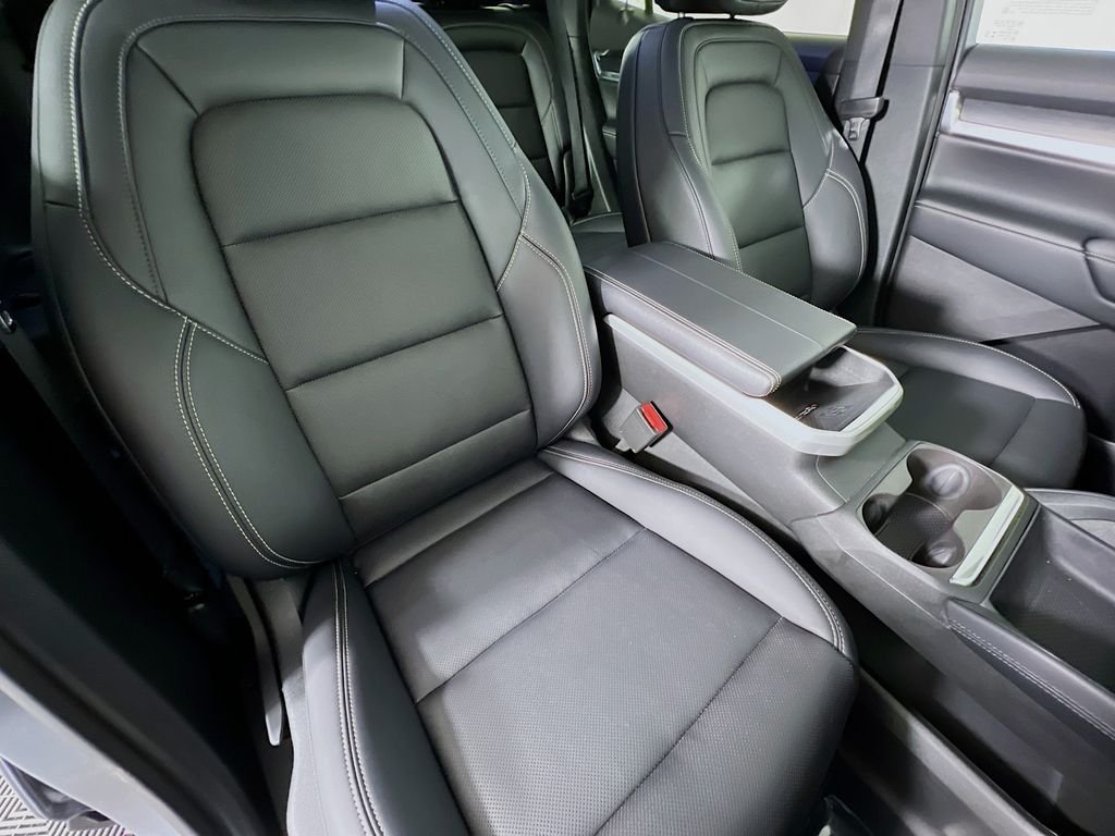 Used 2026 Sterling Metallic GMC Elevation image 27