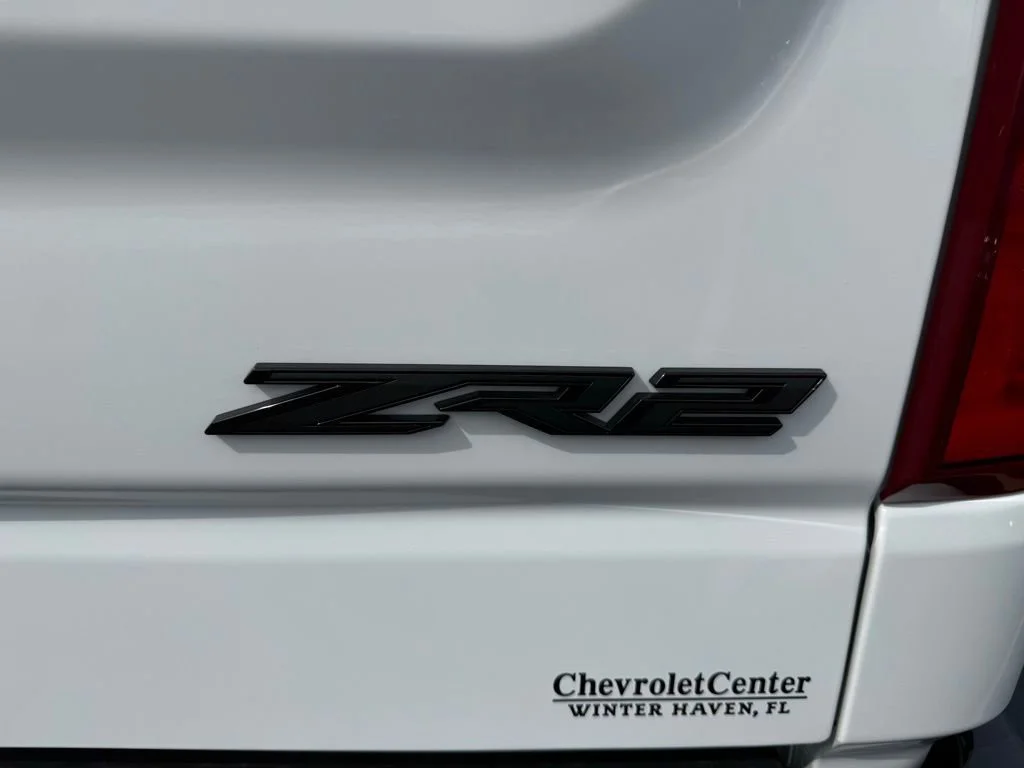 2026 Chevrolet Silverado 1500 ZR2 - Photo 10