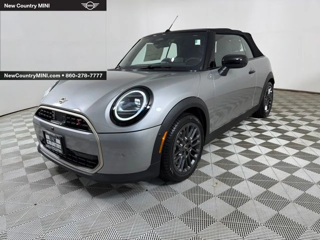 New 2026 Silver MINI Iconic image 3