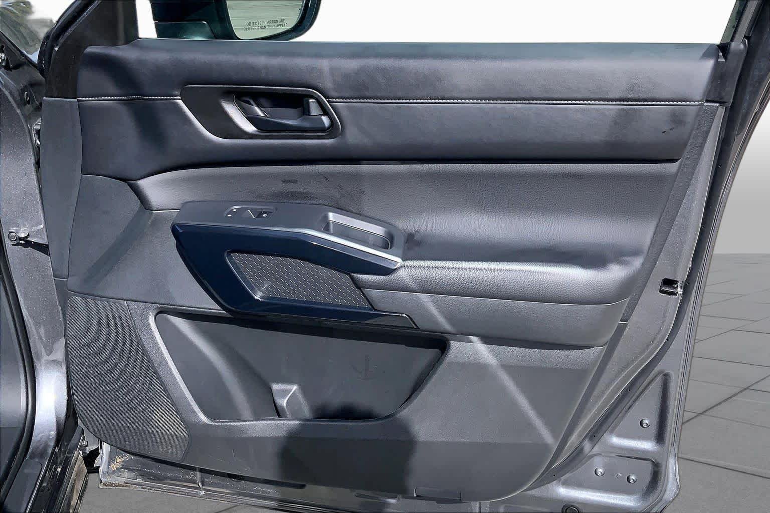 Used 2025 Gun Metallic Nissan SV image 20