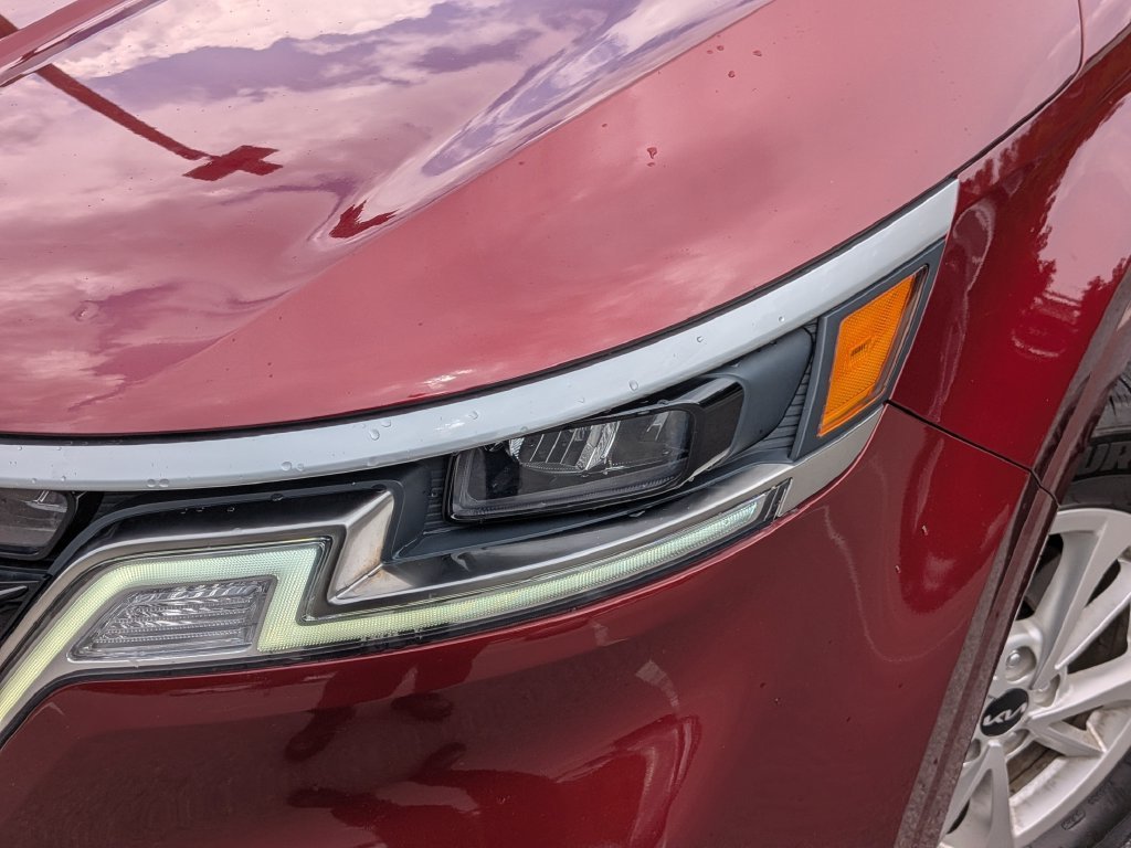 Used 2024 Red Kia LX image 6
