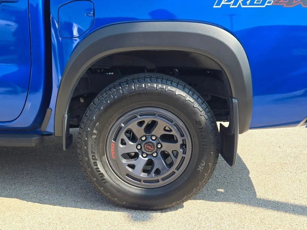 Used 2025 Blue Nissan PRO-4X image 15