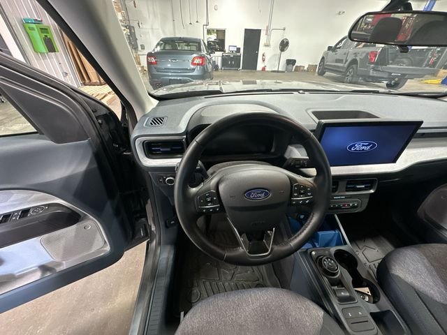Used 2025 Gray Ford XLT image 15