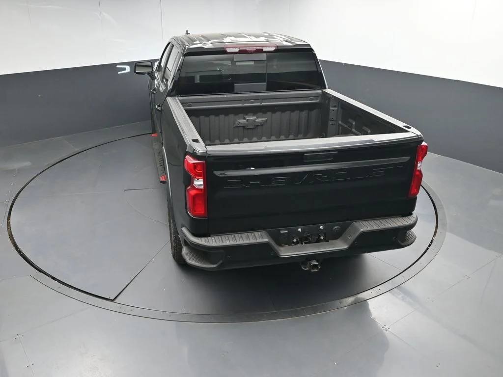 Used 2025 Black Chevrolet ZR2 image 34