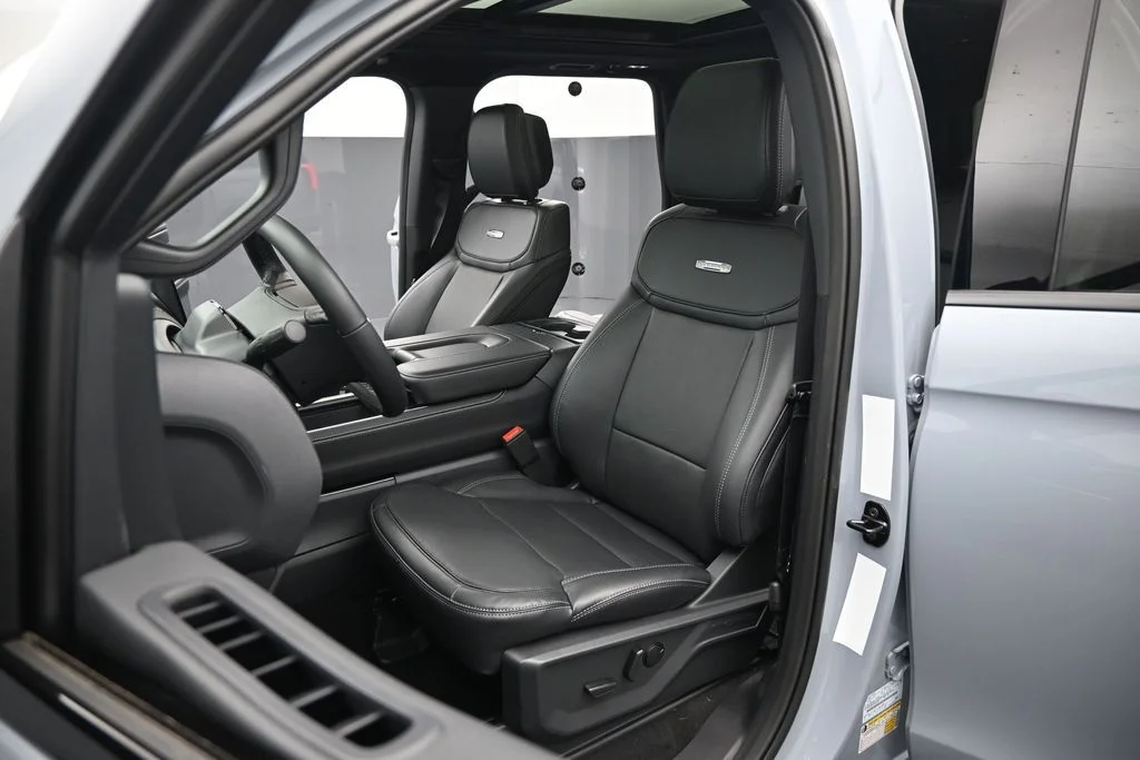 New 2026 Glacier Gray Metallic Tri-Coat Ford Platinum image 8