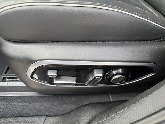 Used 2025 Gray Jeep Summit Reserve image 20
