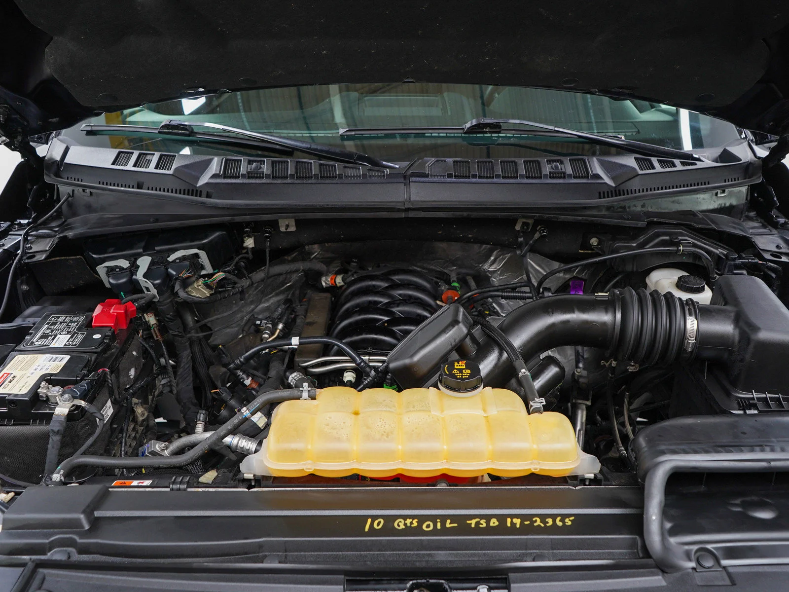 Used 2018  Ford XL image 29