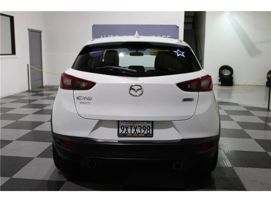 Used 2017 Crystal White Pearl Mica Mazda Touring image 5