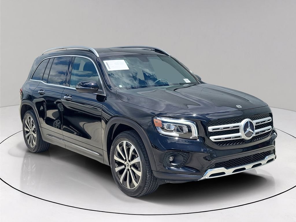 2022 Mercedes-Benz GLB GLB 250's photo