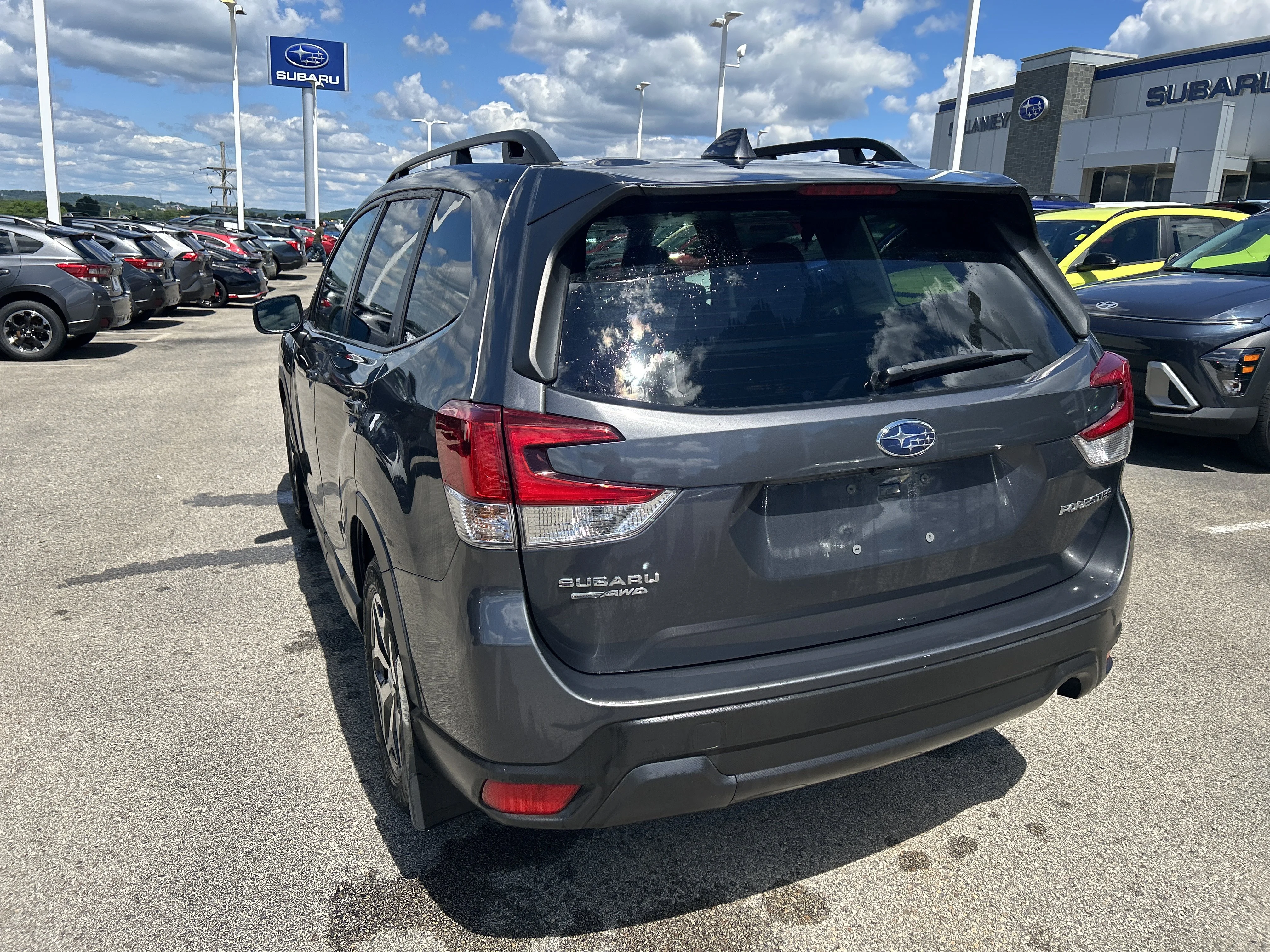 Used 2023 Magnetite Gray Metallic Subaru  image 8