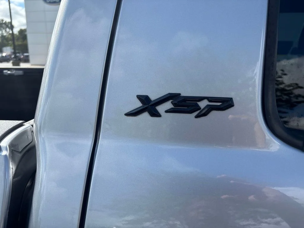 Used 2020 Silver Toyota SR5 image 7