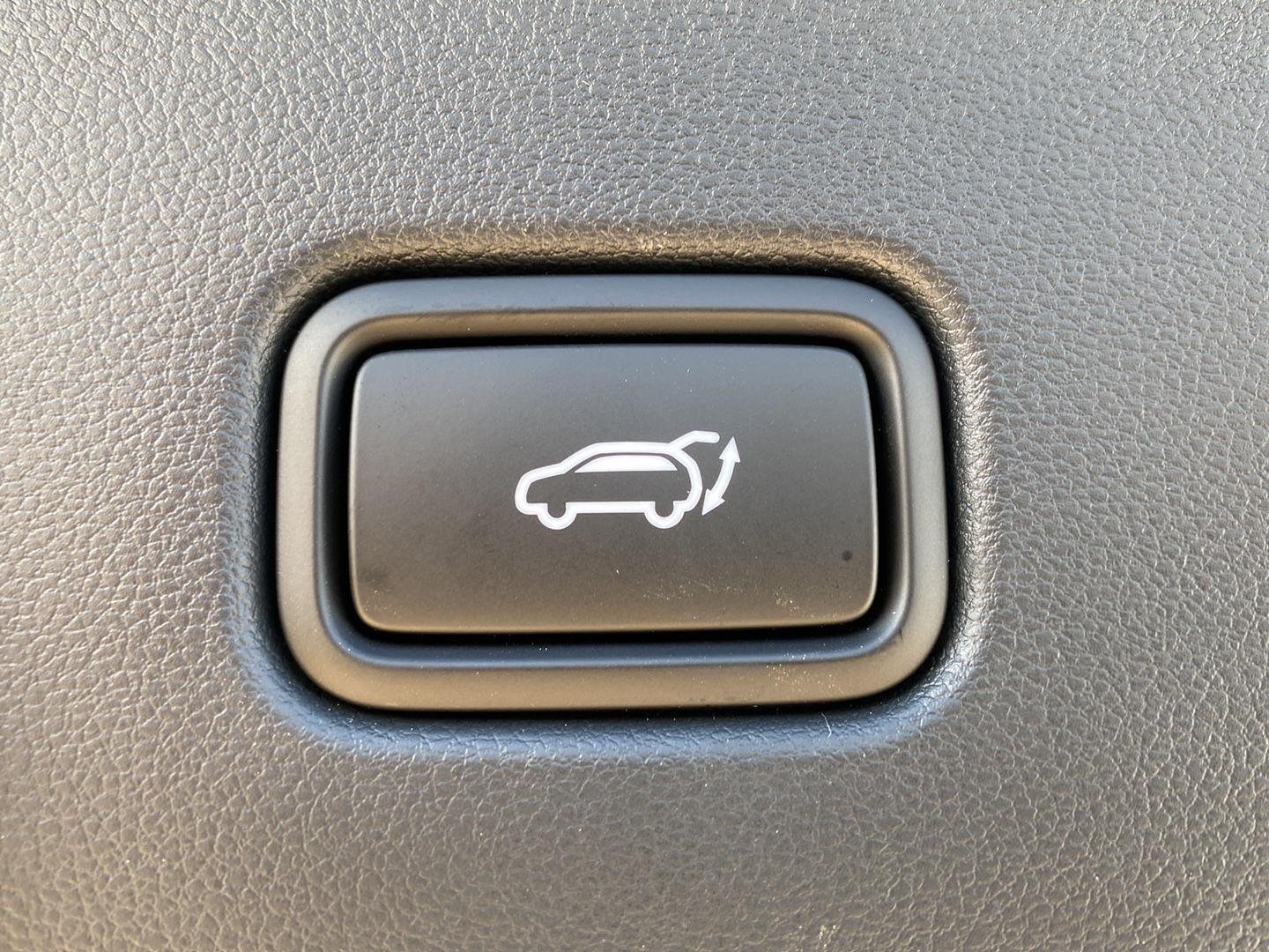 New 2026 Amazon Gray Hyundai SEL Convenience image 19