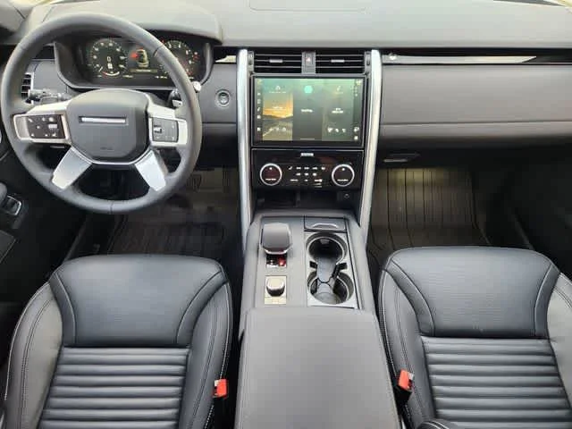 Used 2025 Santorini Black Metallic Land Rover S image 4