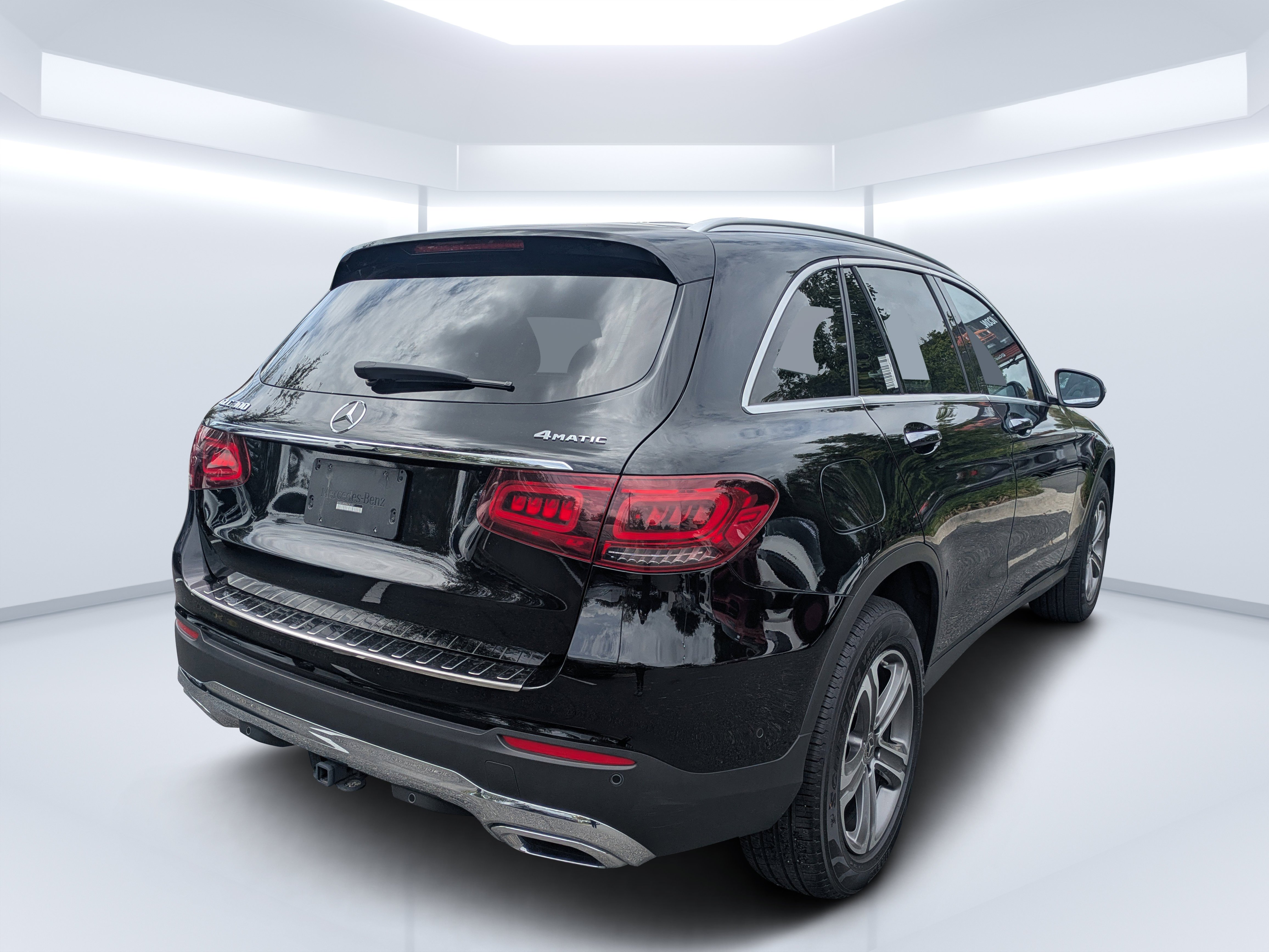 Certified Used 2022 Black Mercedes-Benz GLC 300 image 3