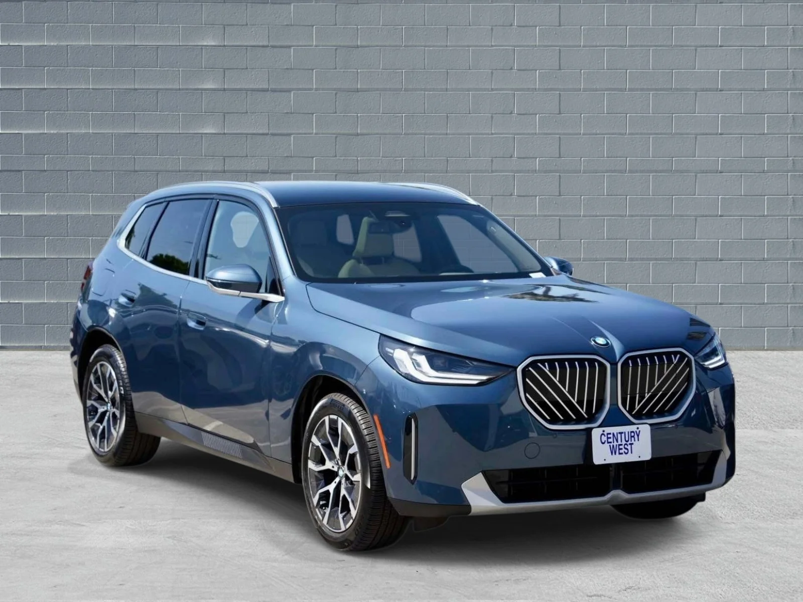 2025 BMW X3 30 XDRIVE's photo