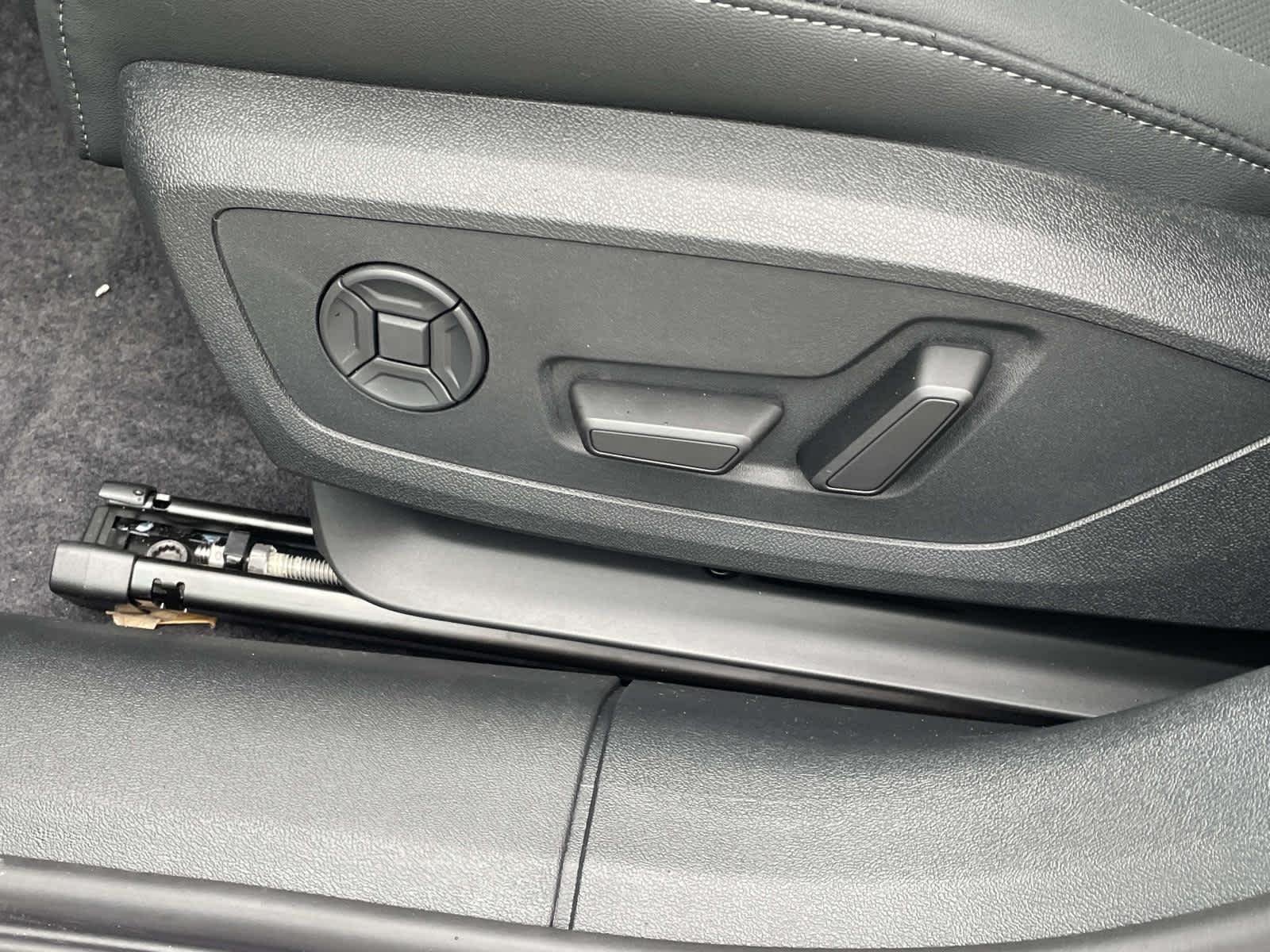 New 2026 6Y6Y/ Audi Premium Plus image 16