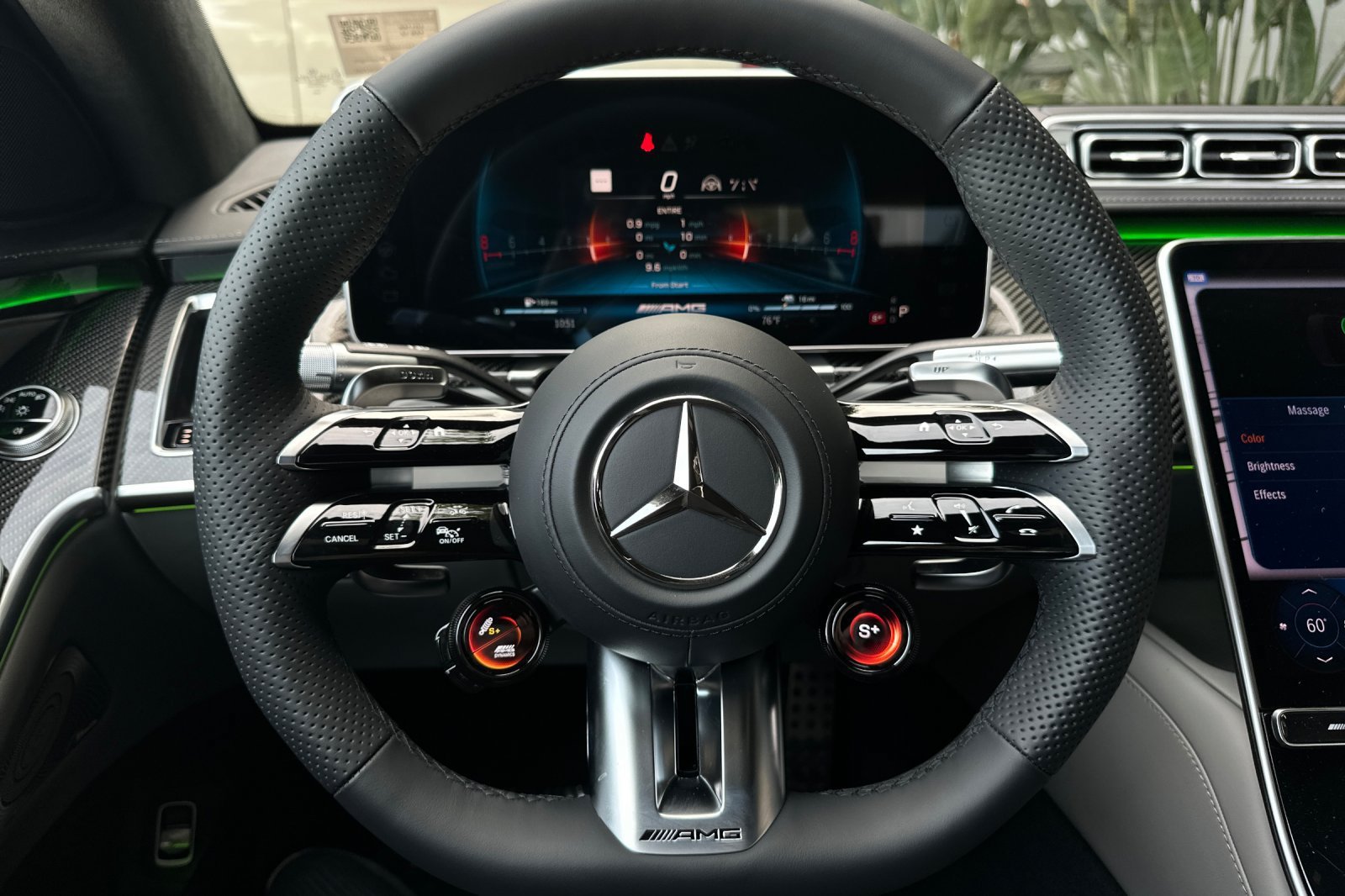 New 2026 MANUFAKTUR Moonlight White Metallic Mercedes-Benz S 63 E AMG® image 21