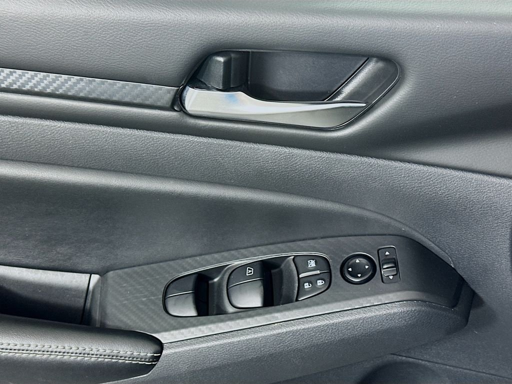 Used 2024 Gun Metallic Nissan 2.5 SV image 17