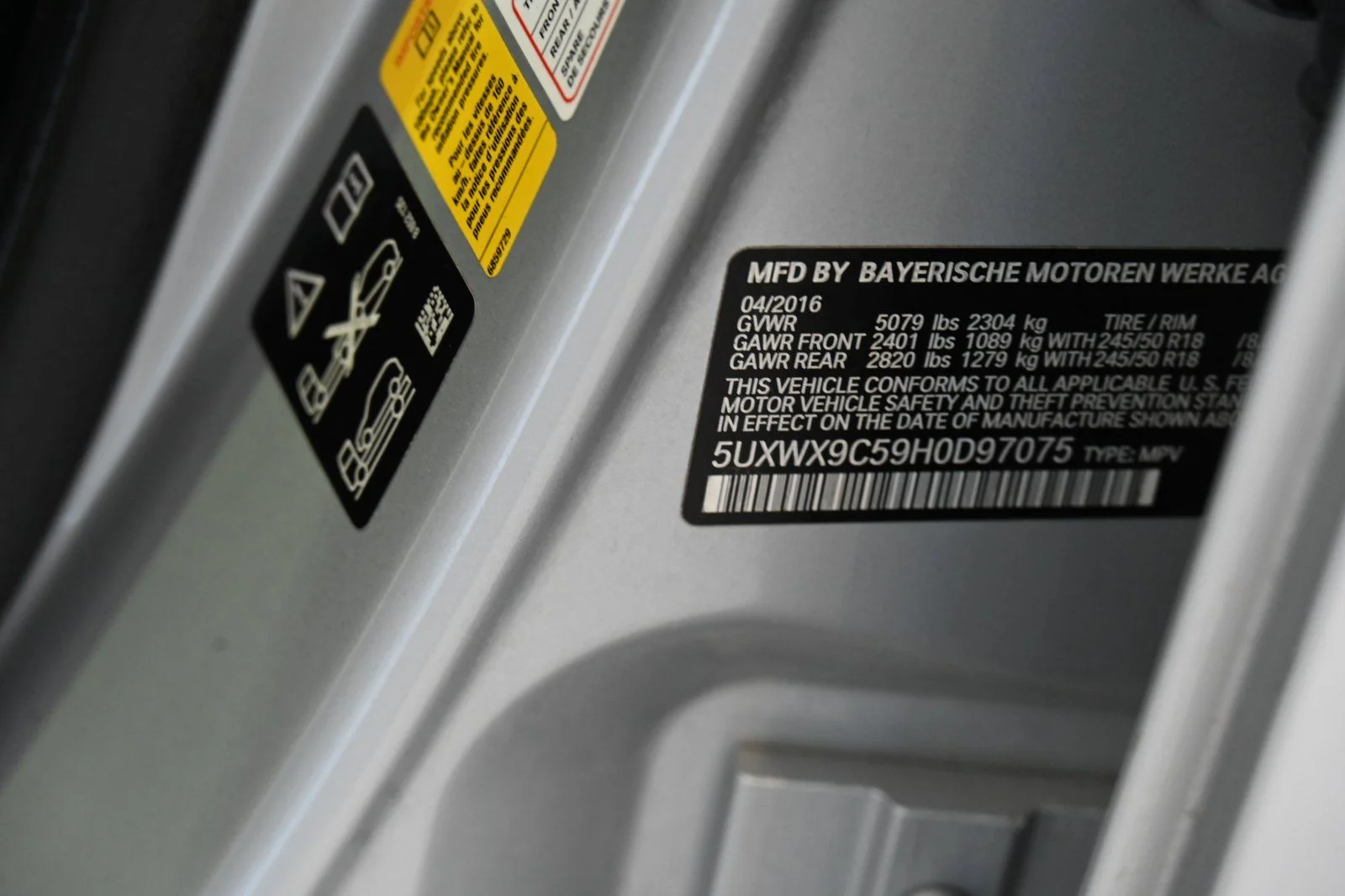 Used 2017 Glacier Silver Metallic BMW xDrive28i image 22