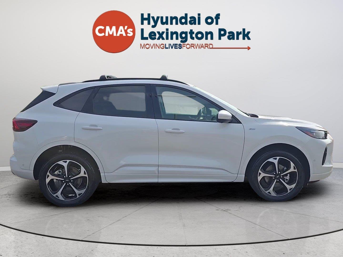Used 2024 Star White Metallic Tri-Coat Ford ST-Line Elite image 6