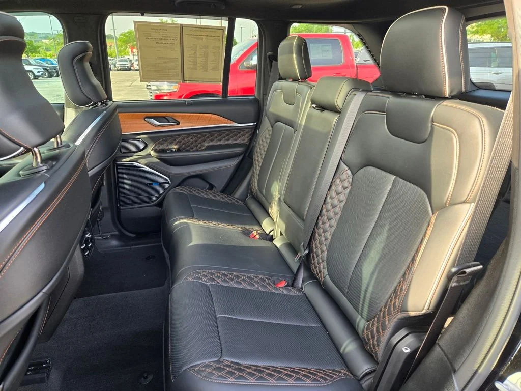 Certified Used 2022 Black Jeep Summit Reserve image 30
