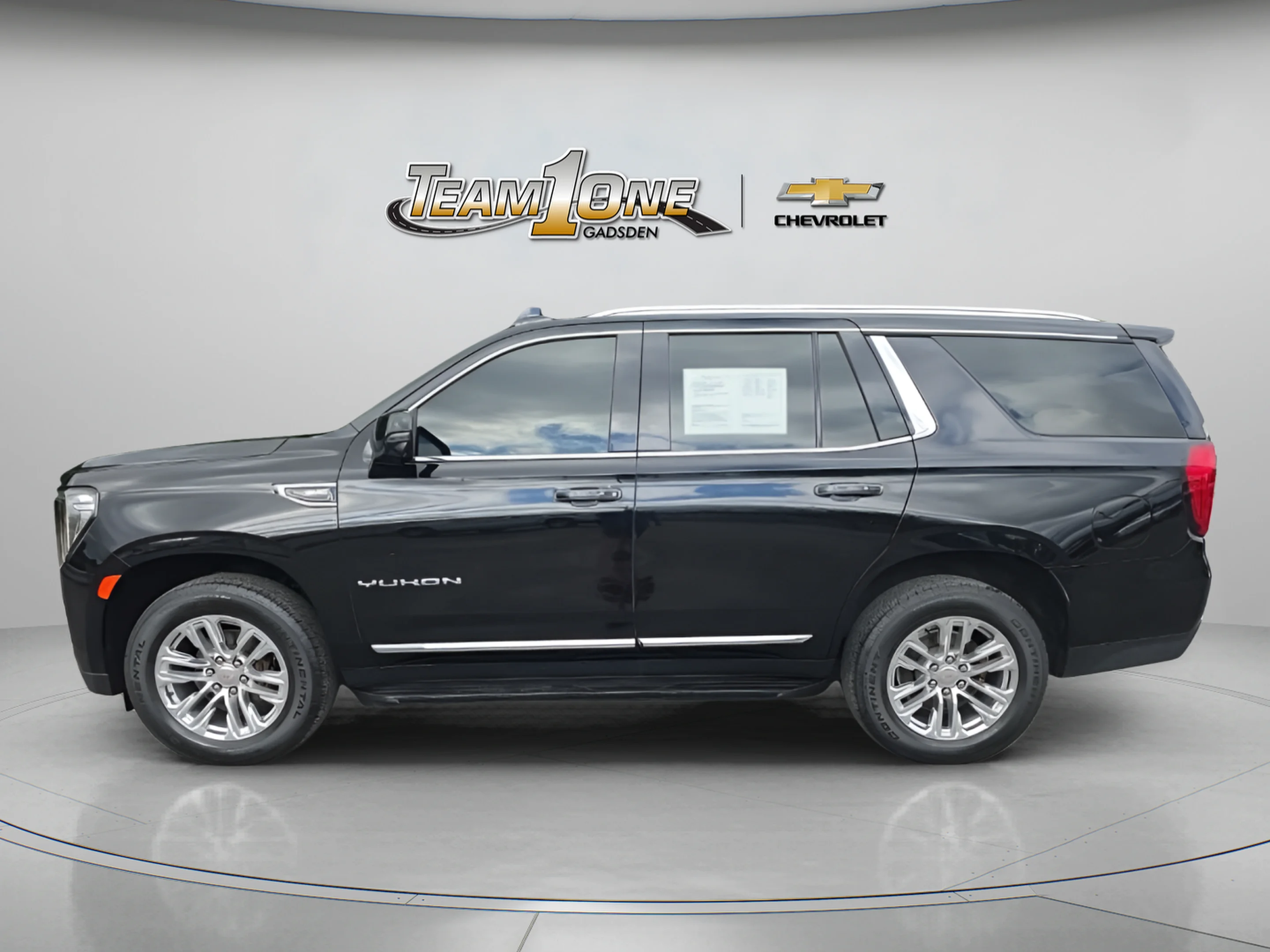 Used 2022 Onyx Black GMC SLT image 3