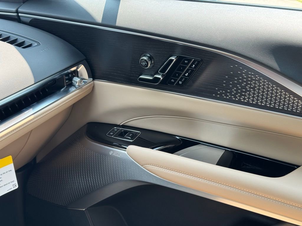 2025 Cadillac LYRIQ Luxury 3 - Photo 34