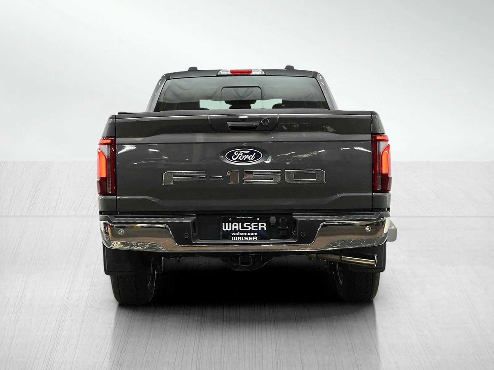 Used 2024 Gray Ford LARIAT image 4