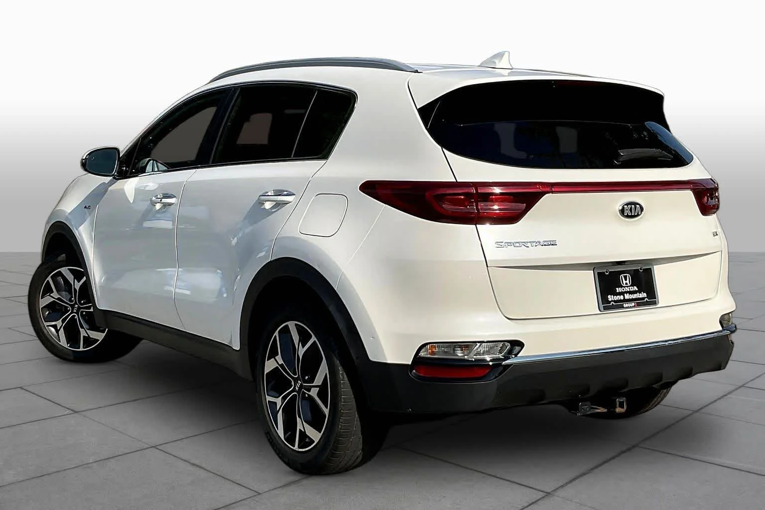 Used 2021 Snow White Pearl Kia EX image 12