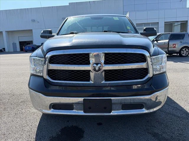 Used 2022 Diamond Black Crystal Pearlcoat Ram SLT image 5