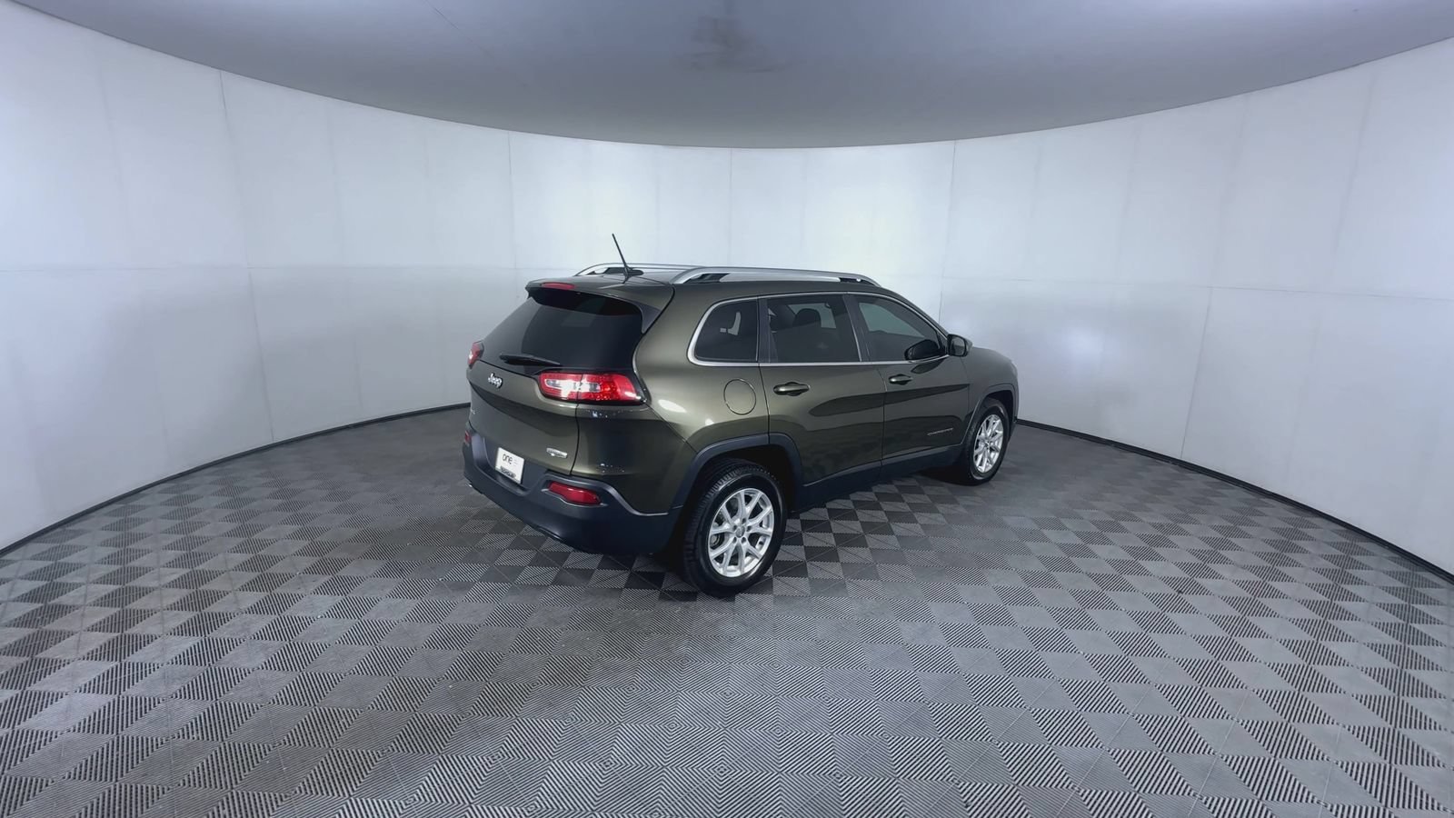 Used 2014 Eco Green Pearlcoat Jeep Latitude image 8