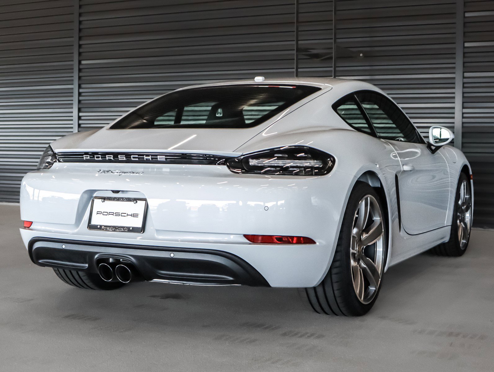2025 Porsche 718 - Photo 9