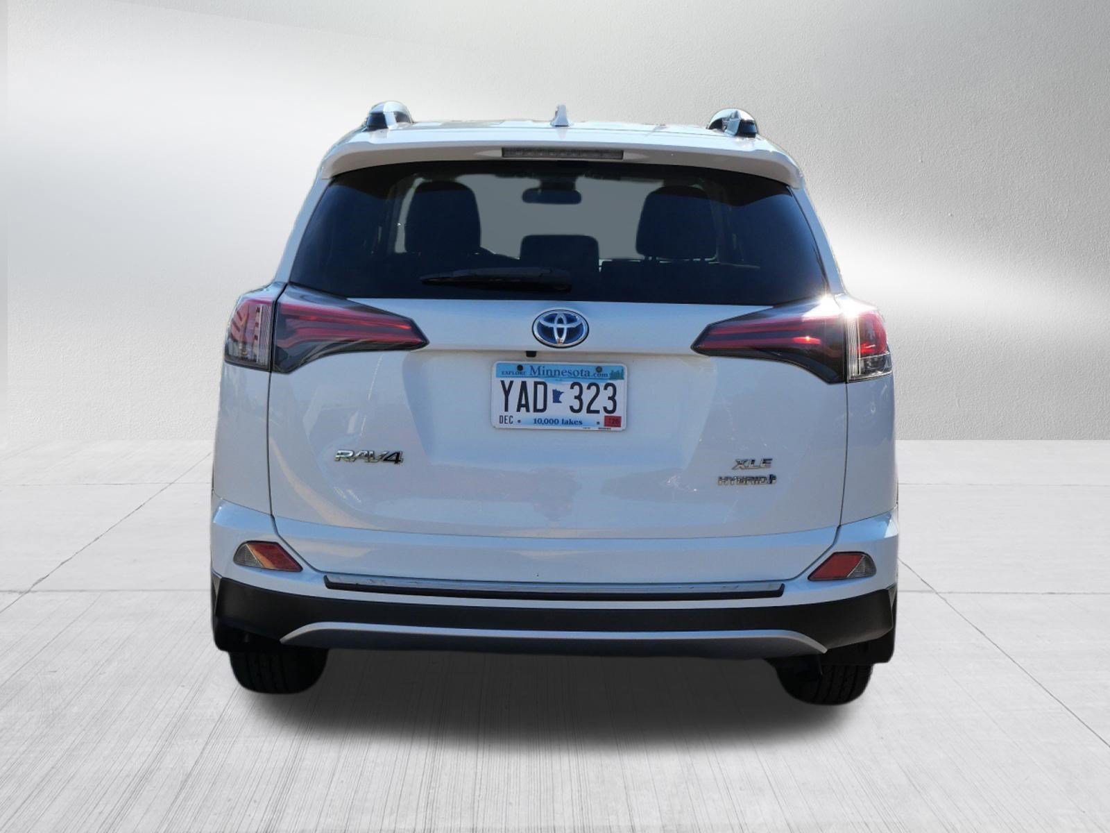 Certified Used 2018 Super White Toyota Hybrid XLE image 6