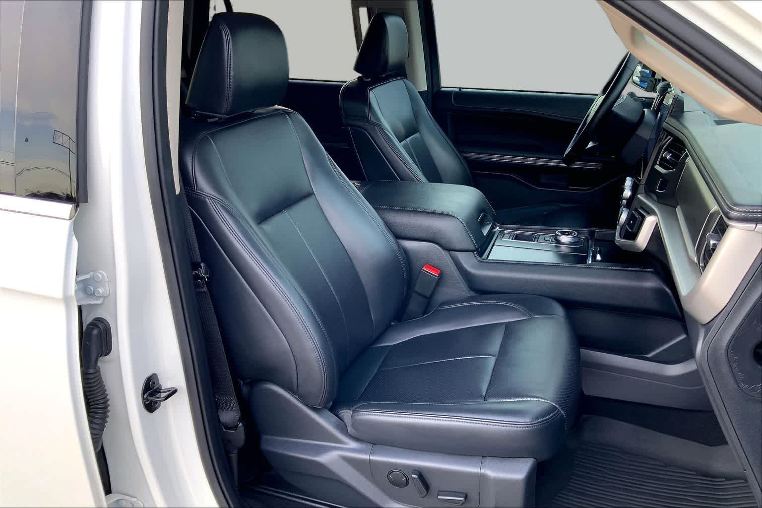 Used 2024 Star White Metallic Tri-Coat Ford XLT image 9