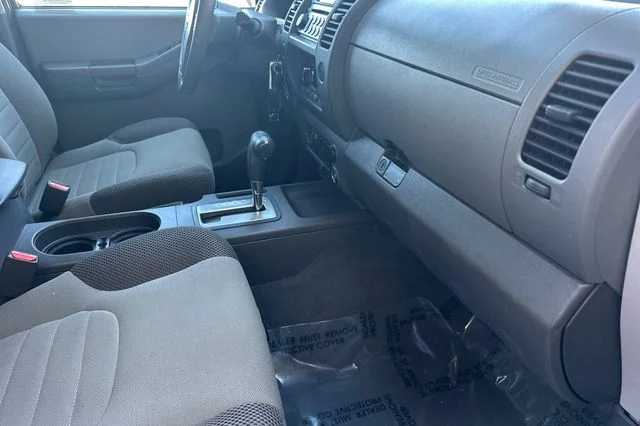 Used 2007 Avalanche Nissan S image 19