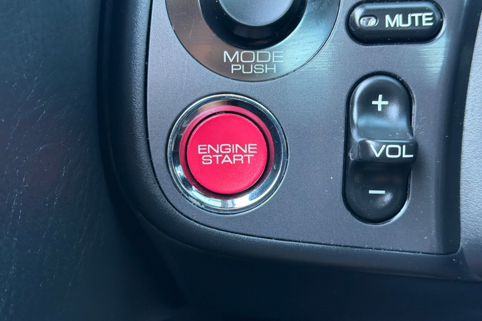 Used 2001  Honda Base image 25