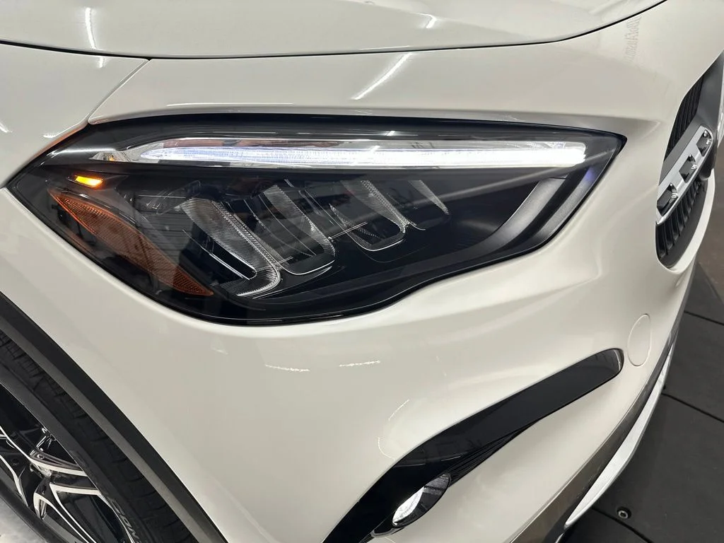 New 2026 White Mercedes-Benz GLA 250 image 10
