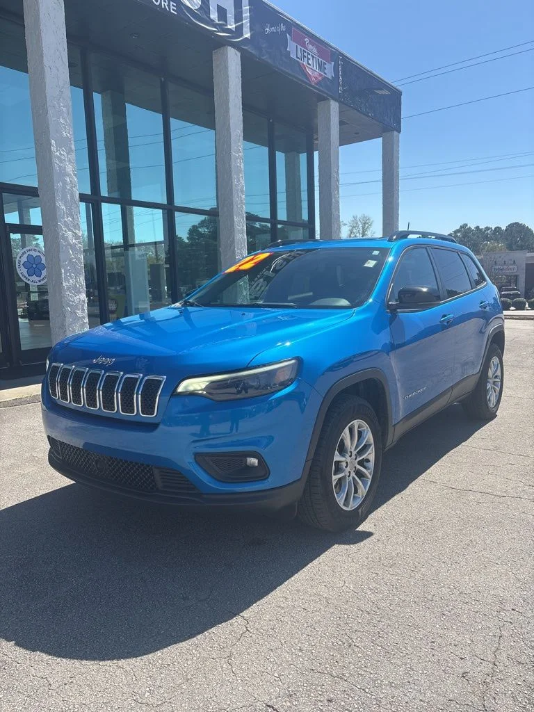 Used 2022 Blue Jeep Latitude Lux image 8