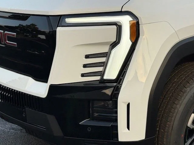 2026 GMC Sierra EV Elevation - Photo 21